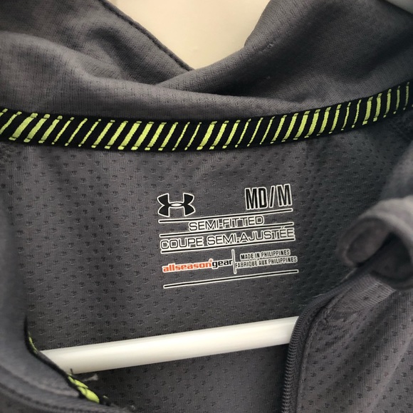 ✨under armor pullover - Picture 3 of 4